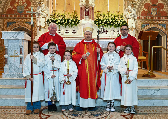 Bishop Fintan Gavin, Bishop of Cork and Ross  with the altar servers, Fr Tom Hayes and Fr. Fergus Ryan at Barryroe Confirmation. Photo: Martin Walsh.